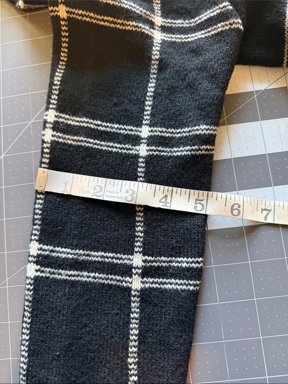 Lauren Ralph Lauren Black & Ivory 100% Lambswool Plaid Open Front Cardigan - Picture 6 of 7